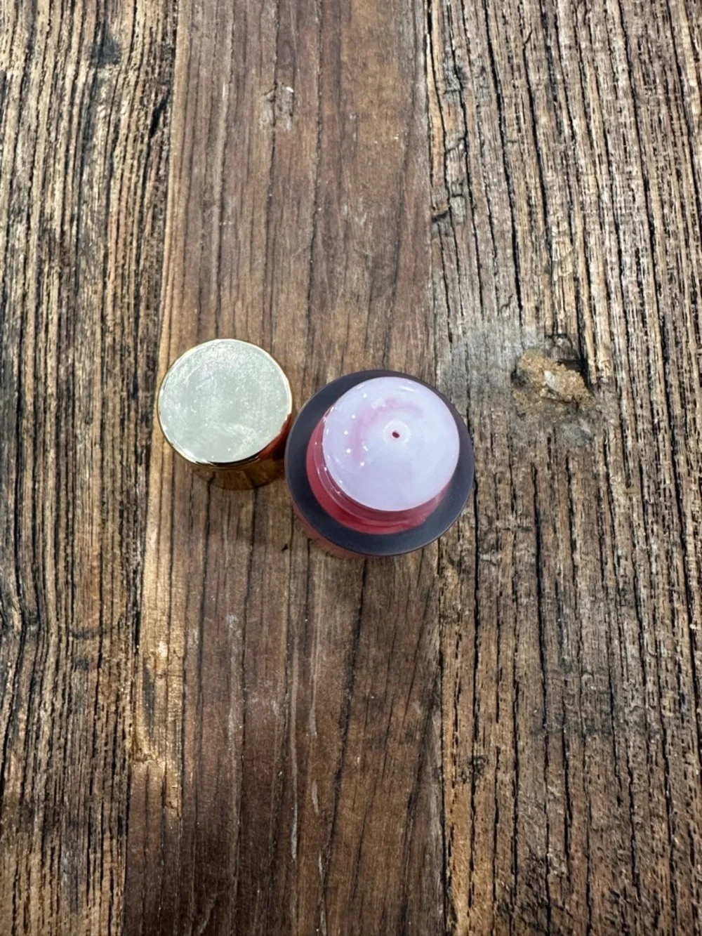 Hourglass sheer liquid